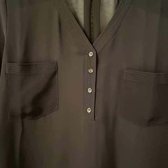 LE CHATEAU grey sheer blouse - Picture 2 of 7